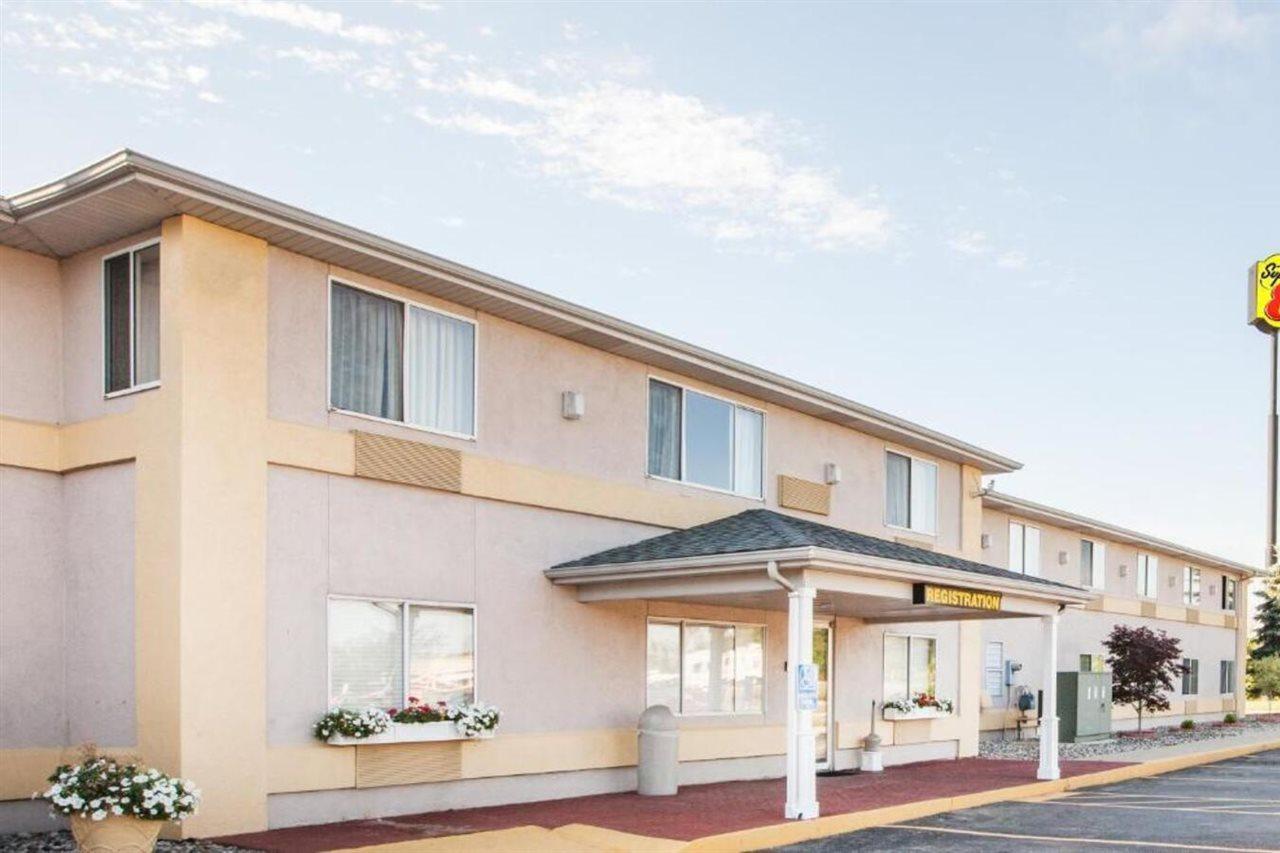 Super 8 By Wyndham Ionia Mi Ξενοδοχείο Εξωτερικό φωτογραφία
