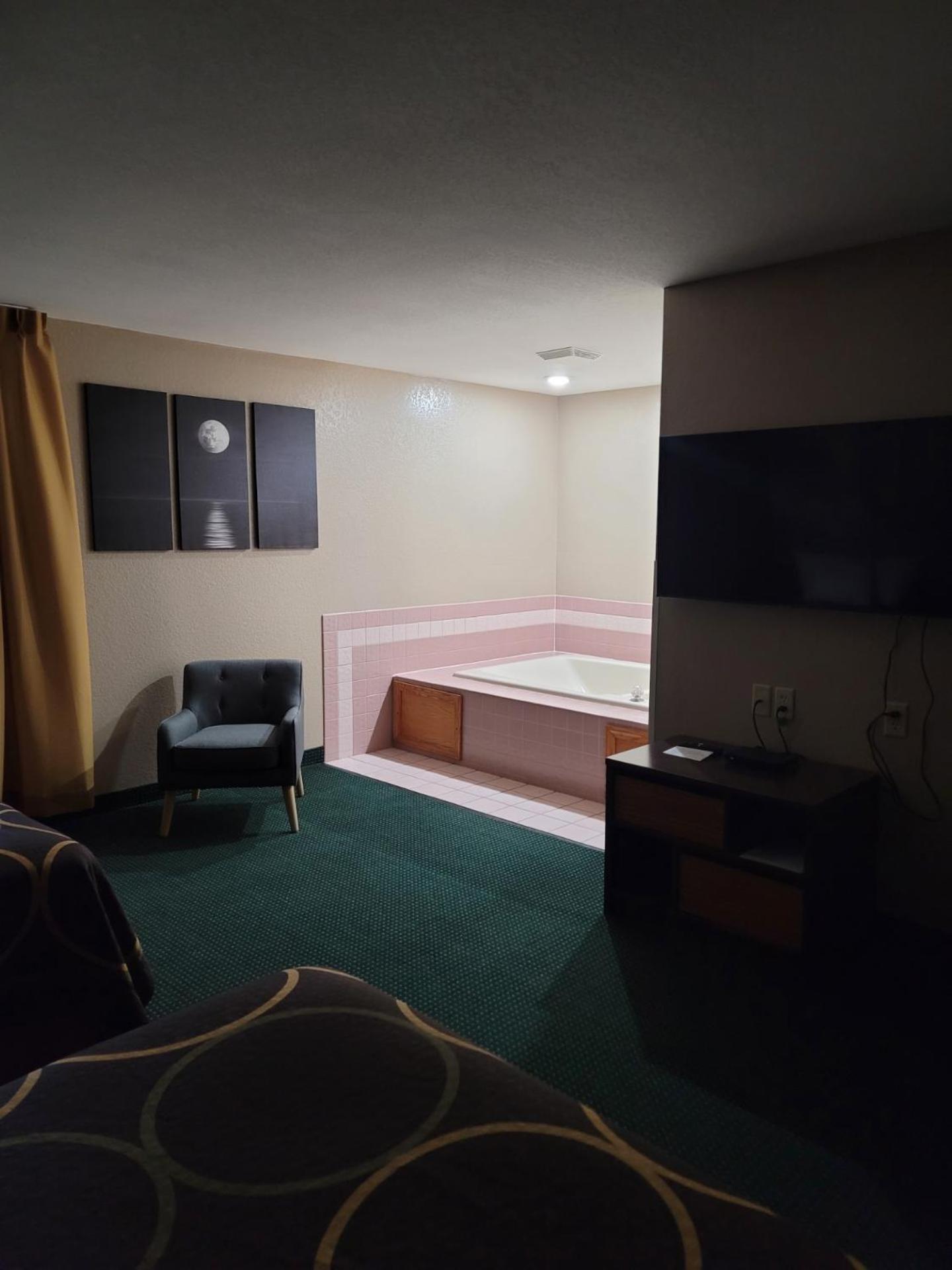Super 8 By Wyndham Ionia Mi Ξενοδοχείο Εξωτερικό φωτογραφία